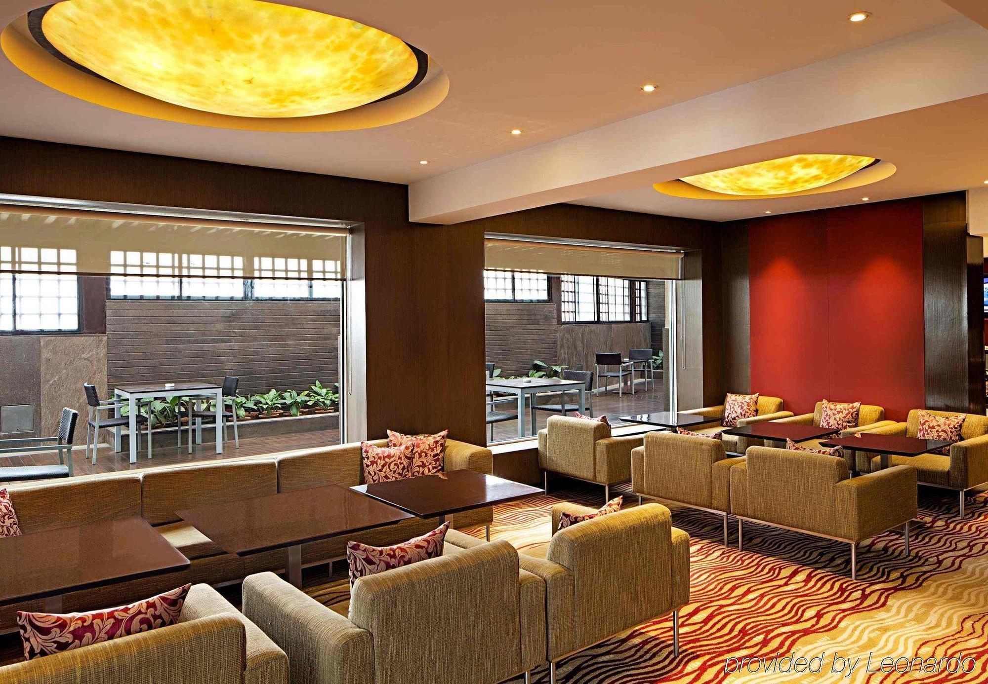 Courtyard By Marriott Mumbai International Airport Hotel Luaran gambar